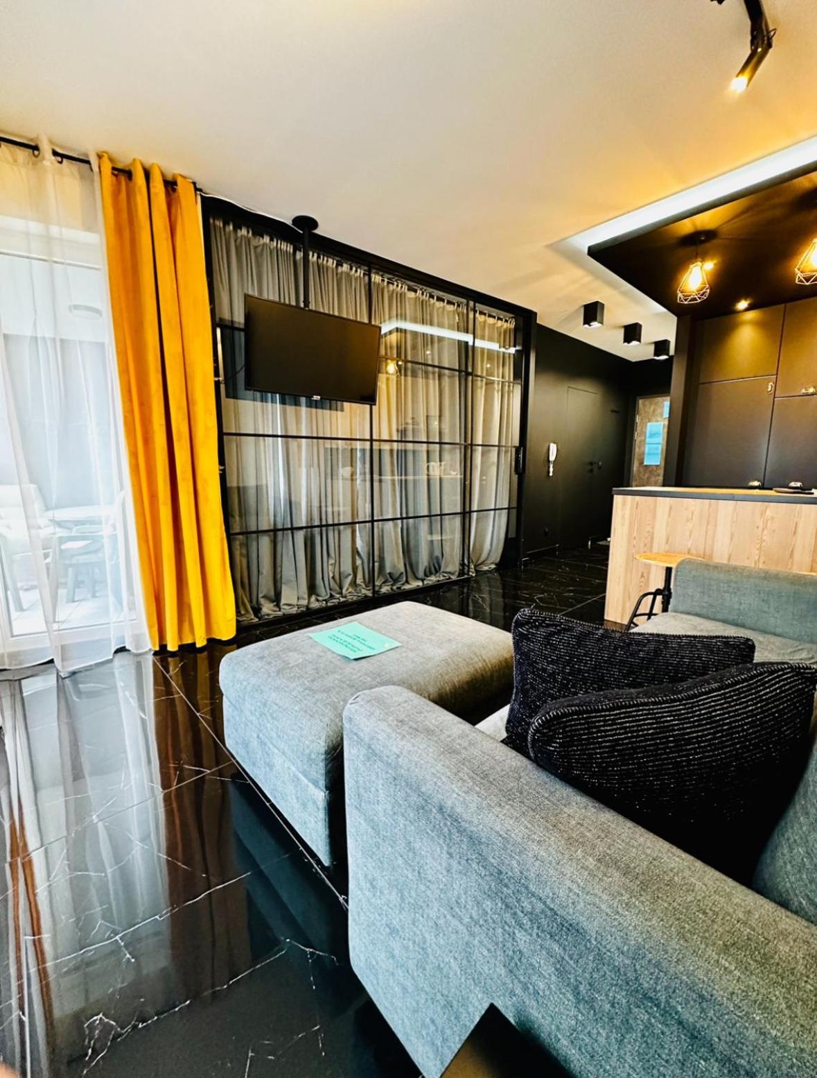 Apartament Z Widokiem Na Kazimierz/Forum Przestrzenie Apartment Krakow Luaran gambar